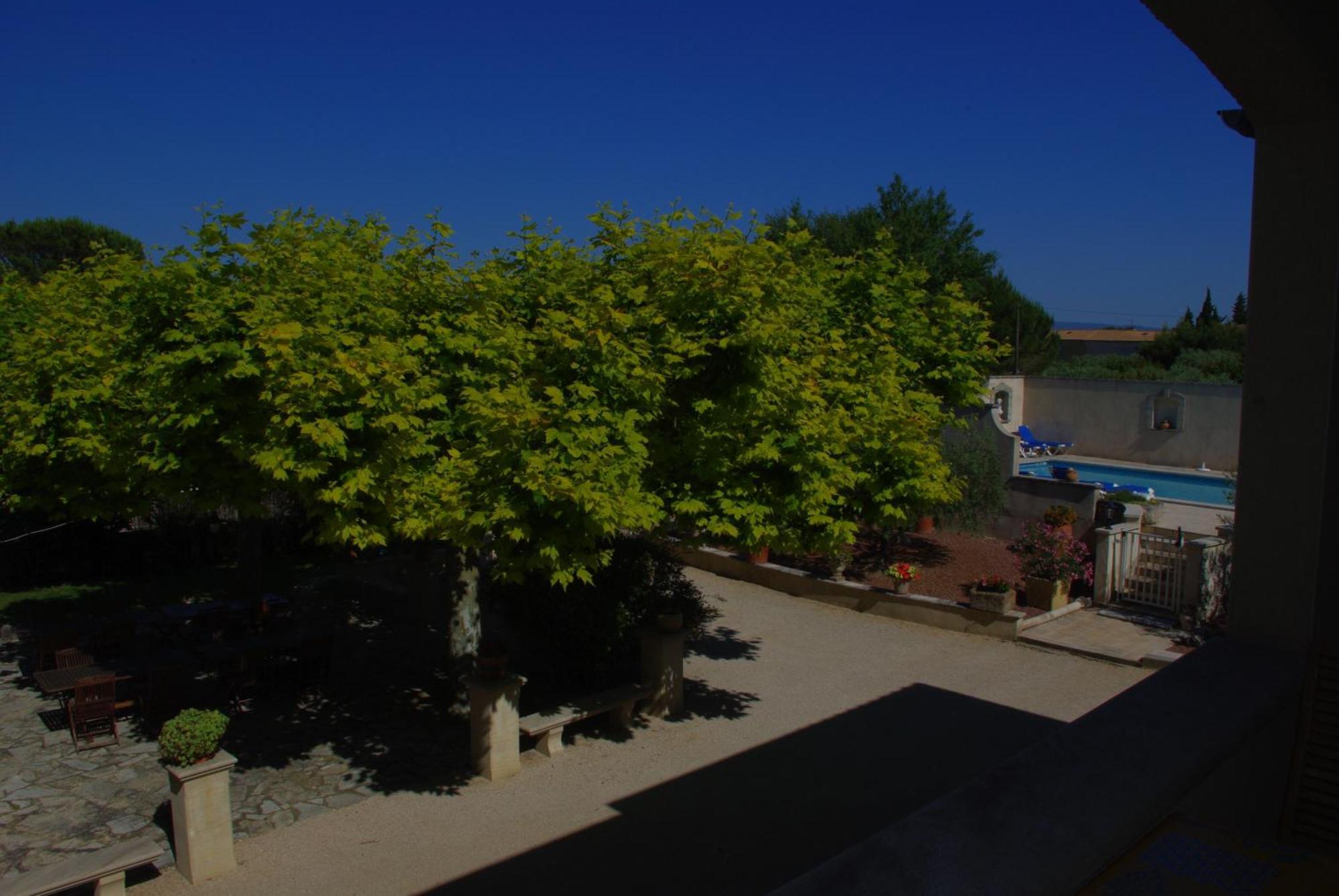 Saint-Saturnin-lès-Avignon Le Mas De L'Amandier מראה חיצוני תמונה